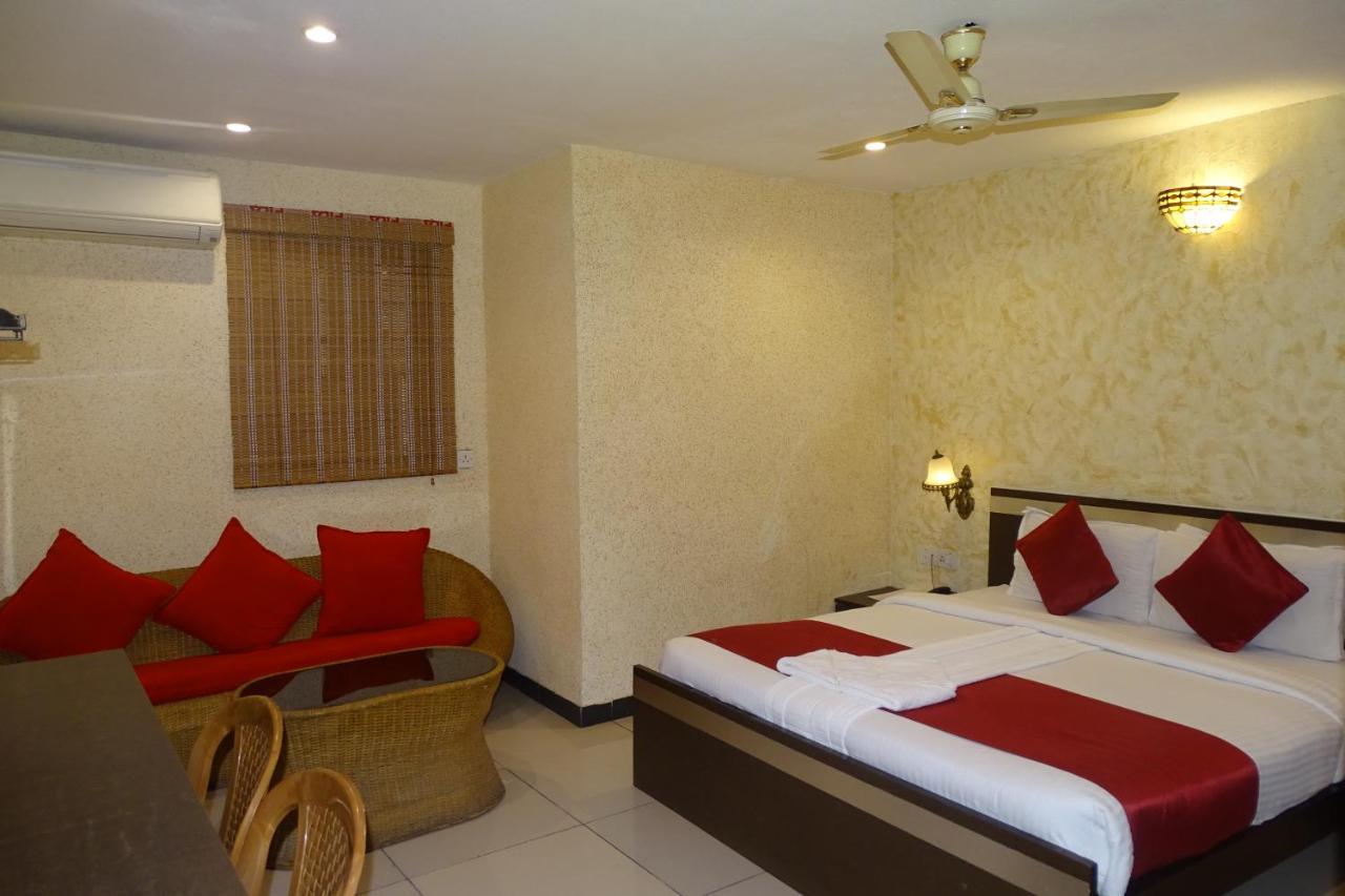Hotel Sunshine Airport Мумбаи Экстерьер фото