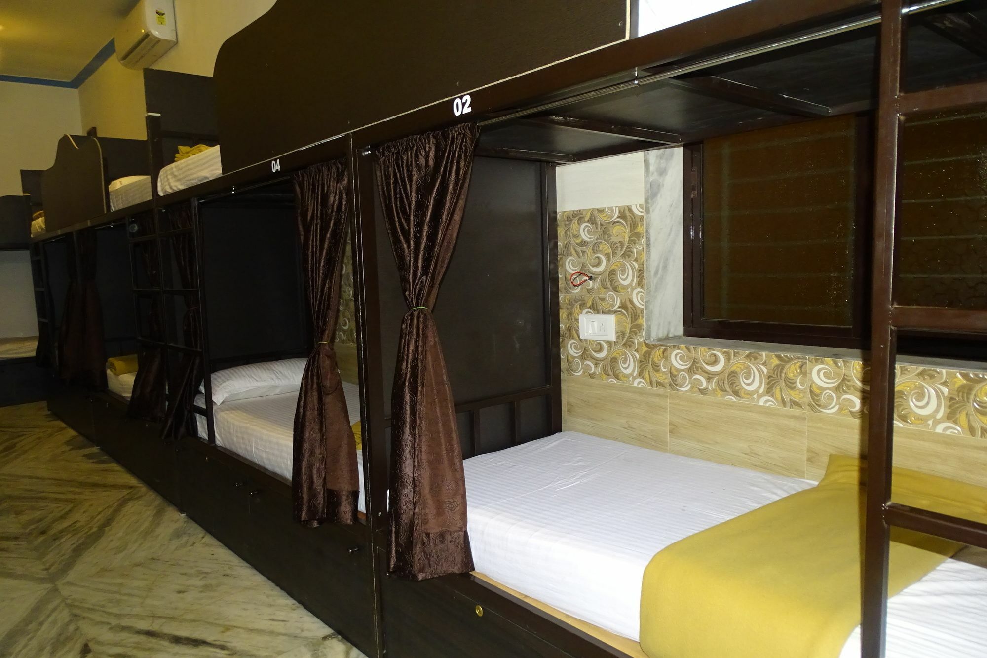 Hotel Sunshine Airport Мумбаи Экстерьер фото