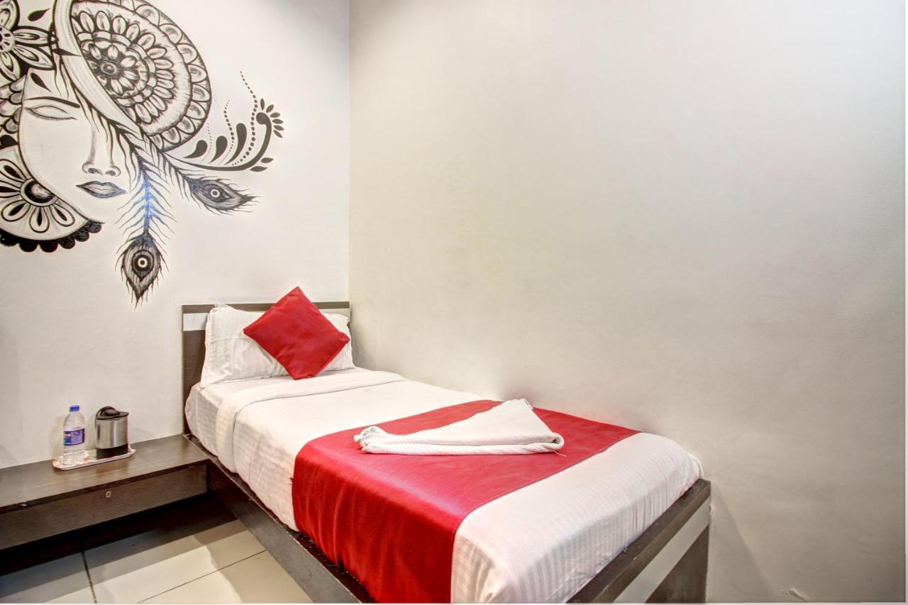 Hotel Sunshine Airport Мумбаи Экстерьер фото