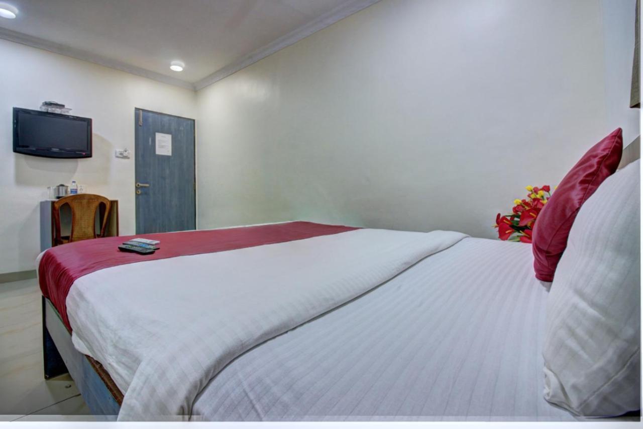 Hotel Sunshine Airport Мумбаи Экстерьер фото